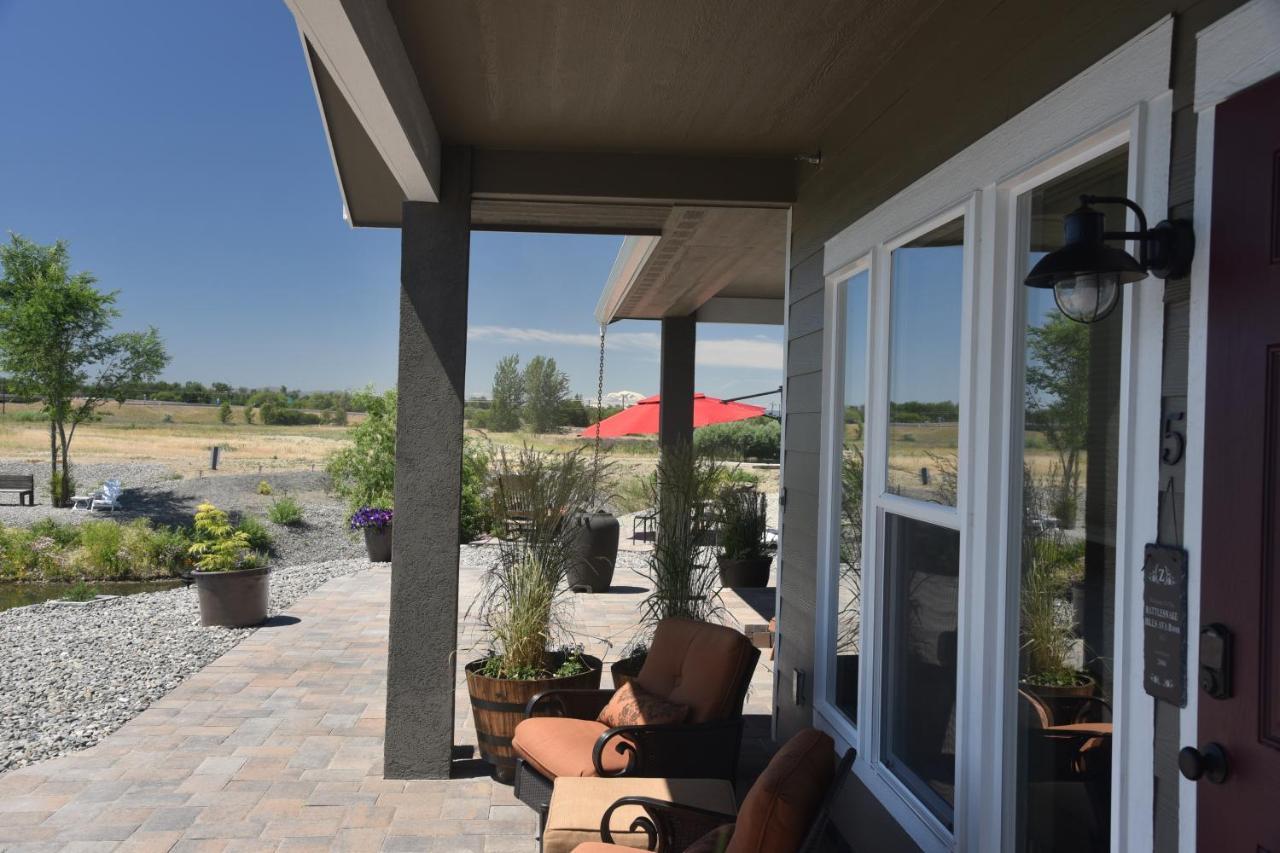 Zillah Lakes Inn Exterior photo